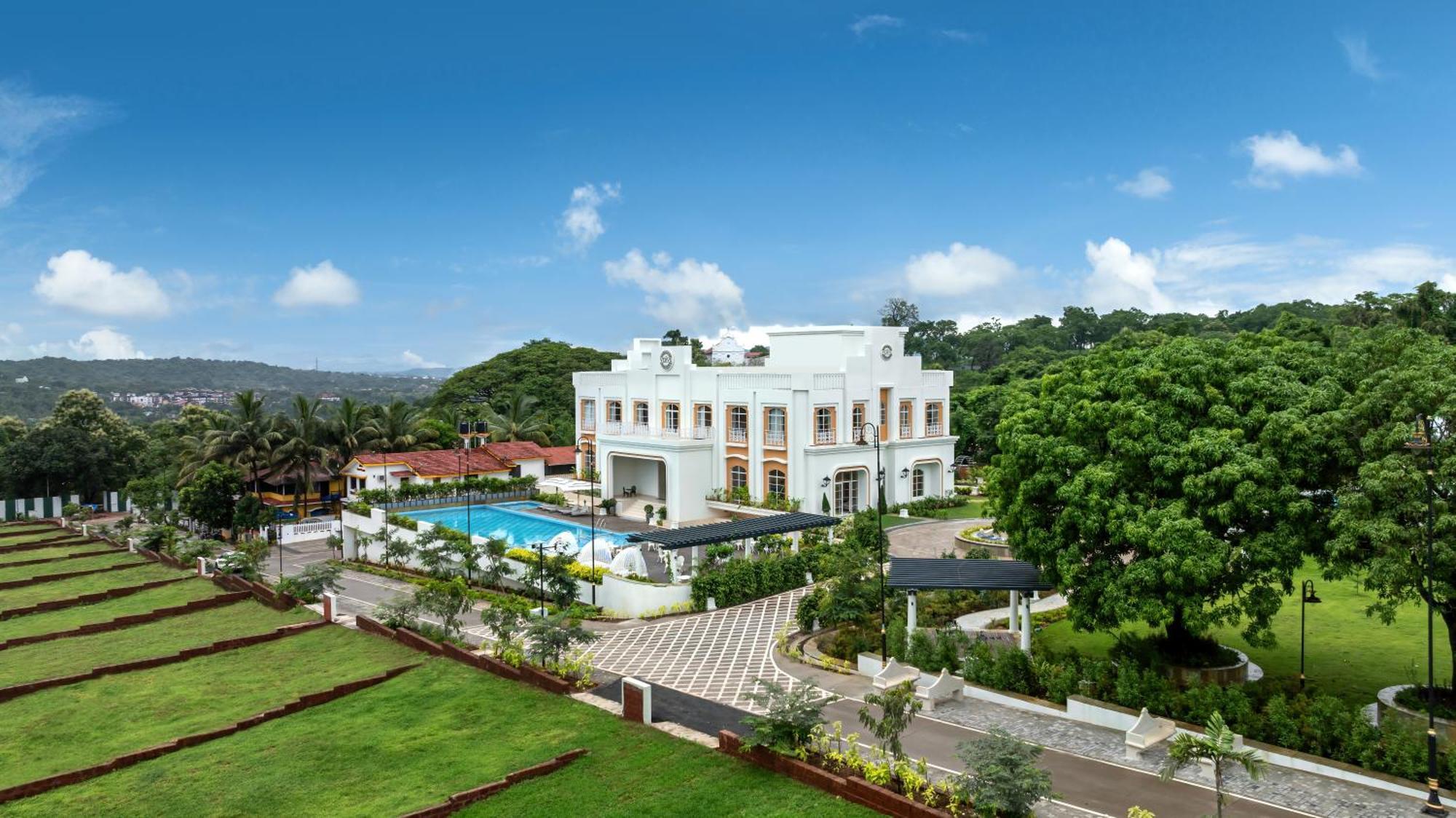 Imperial Goa Hotel Олд Гоа Екстериор снимка