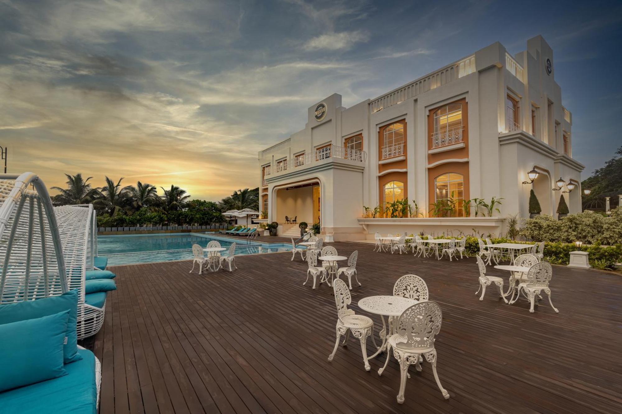 Imperial Goa Hotel Олд Гоа Екстериор снимка
