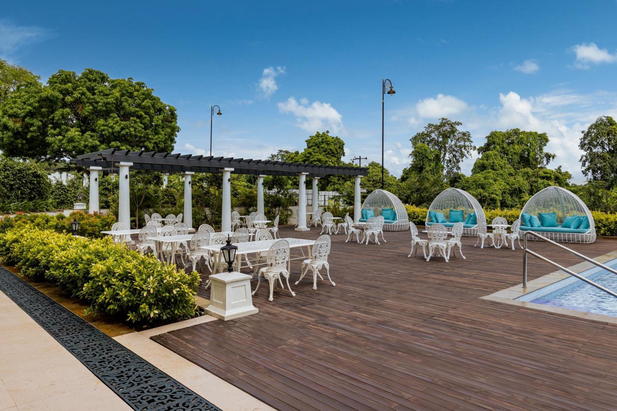Imperial Goa Hotel Олд Гоа Екстериор снимка