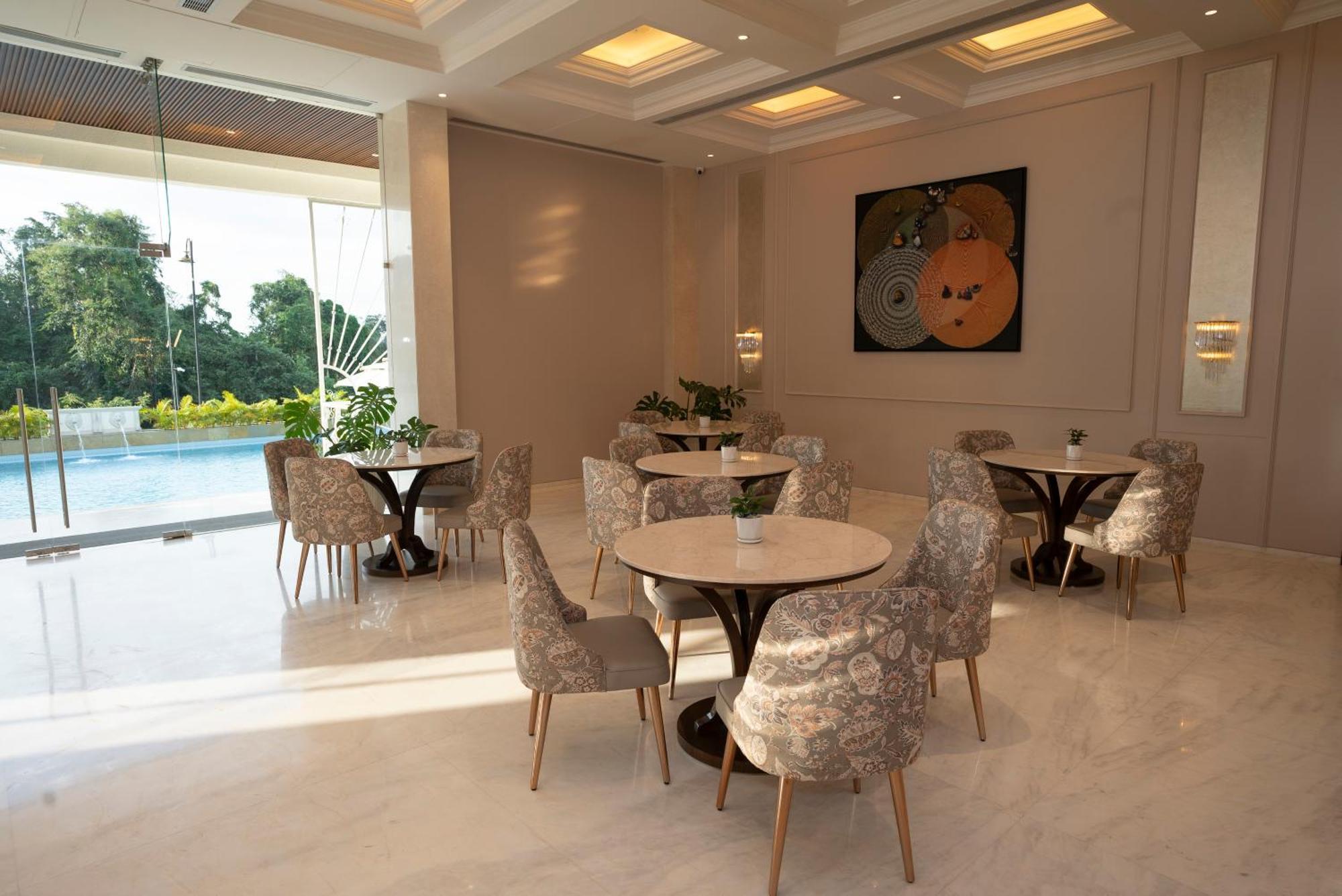 Imperial Goa Hotel Олд Гоа Екстериор снимка
