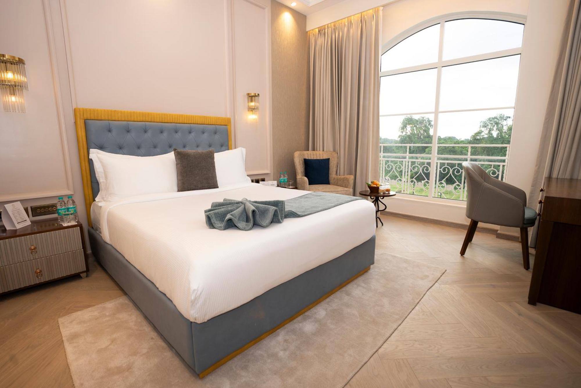 Imperial Goa Hotel Олд Гоа Екстериор снимка